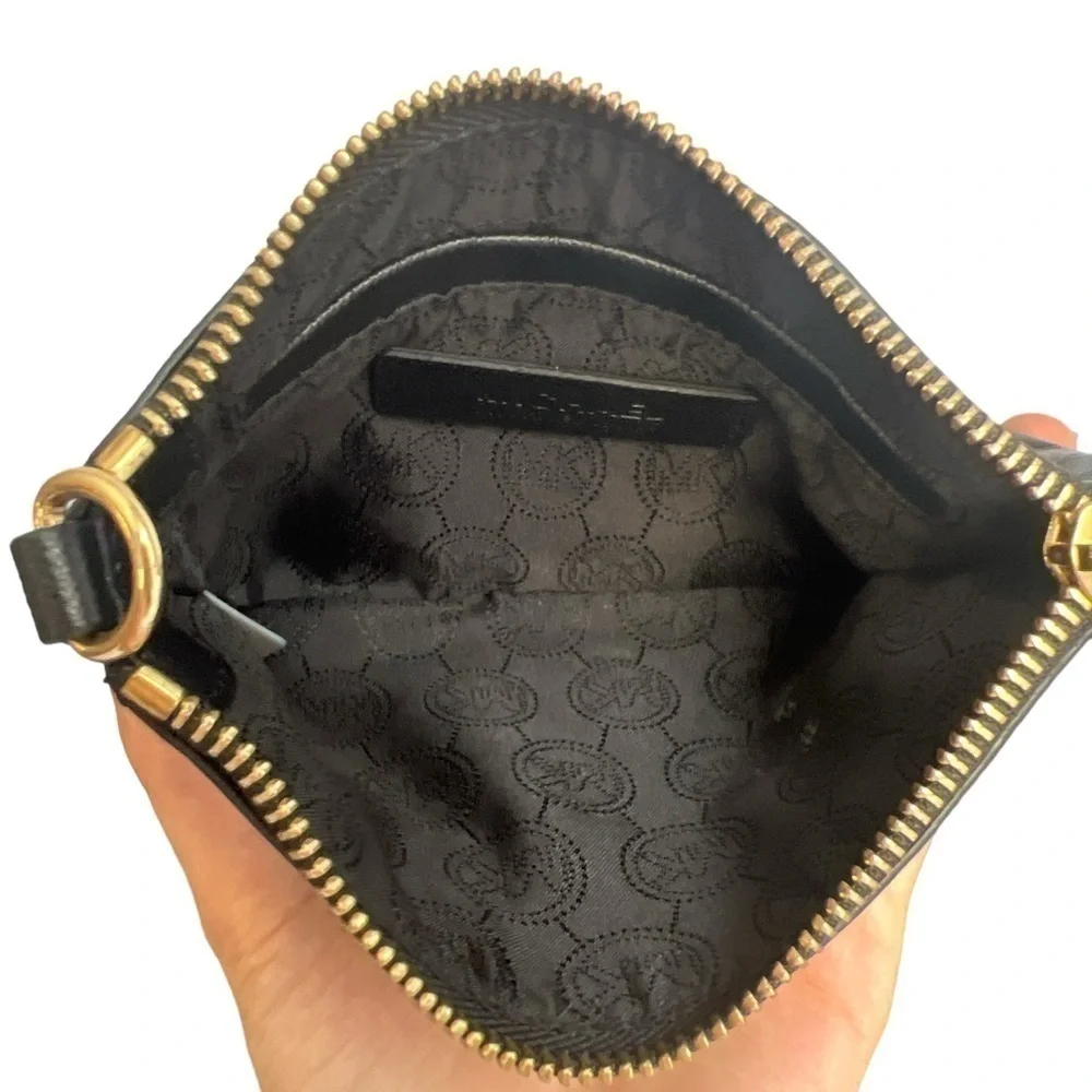 MICHAEL KORS Medium Leather Wristlet